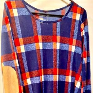 Red White and Blue long sleeve dress, has pockets too!!